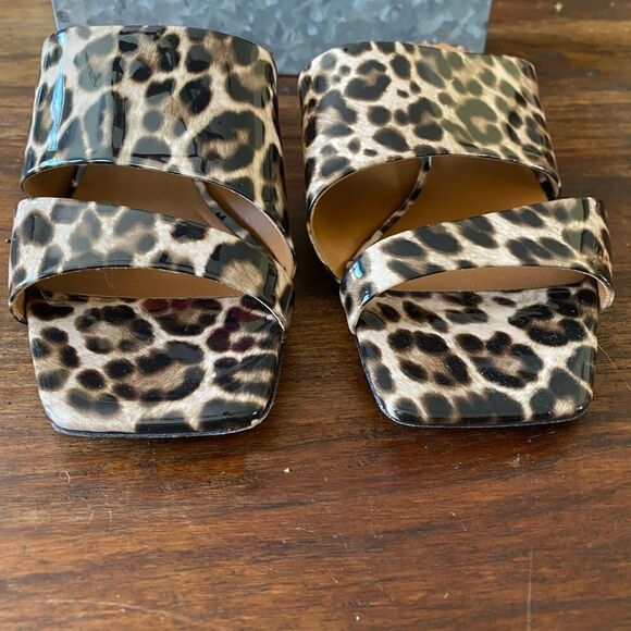 M Gemi Patent Leather Camel Leopard Print Slip-On Sandals Sz 8 (38.5) Italy EUC! - Picture 3 of 7